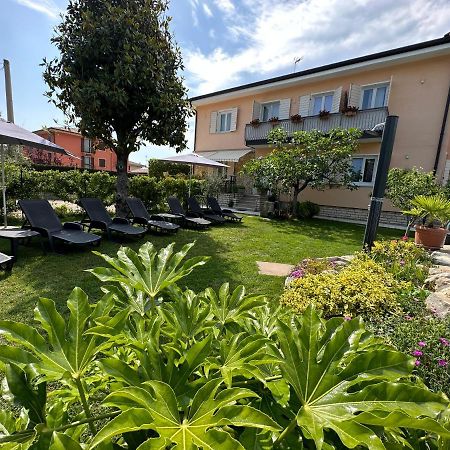 B&B La Magnolia Caprino Veronese Exterior photo