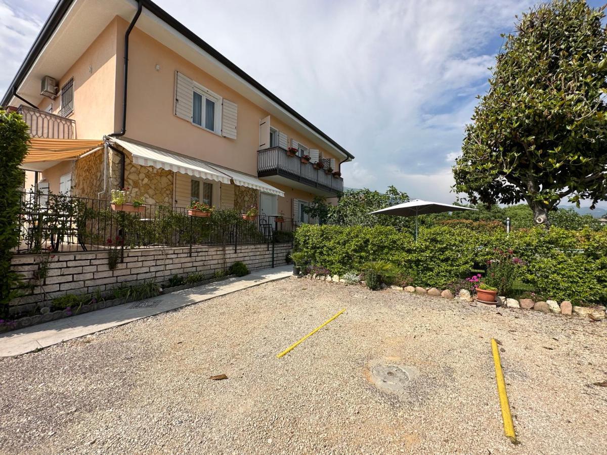B&B La Magnolia Caprino Veronese Exterior photo
